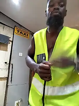 Snapshot of Chocolate_factory_man chatting on 01/05/25, 10:08 Chocolate factory man online show from 01/05/25, 10:08