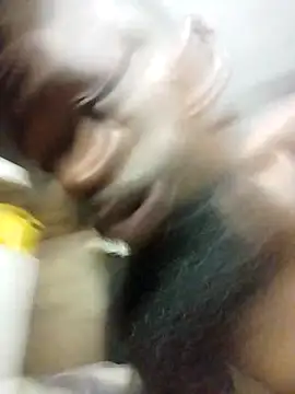 Snapshot of Chocolate_factory_man chatting on 01/29/25, 12:43 Chocolate factory man online show from 01/29/25, 12:43