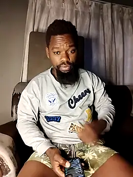 Snapshot of Chocolate_factory_man chatting on 09/25/25, 03:32 Chocolate factory man online show from 09/25/25, 03:32