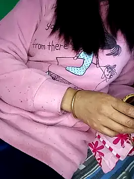 Snapshot of SAXYTannuja chatting on 01/11/25, 08:11 SAXYTannuja online show from 01/11/25, 08:11