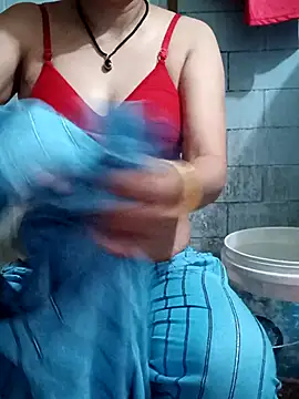 Snapshot of SAXYTannuja chatting on 03/19/25, 04:03 SAXYTannuja online show from 03/19/25, 04:03