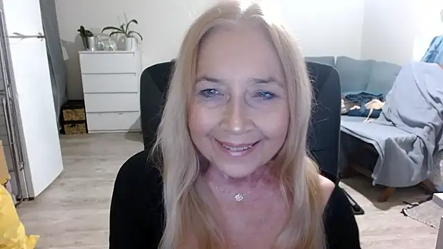 Snapshot of sofia_xkiss chatting on 01/13/25, 02:53 sofia xkiss online show from 01/13/25, 02:53