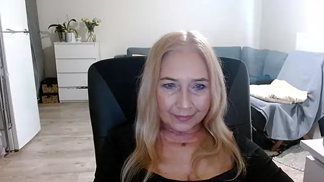 Snapshot of sofia_xkiss chatting on 01/19/25, 07:57 sofia xkiss online show from 01/19/25, 07:57