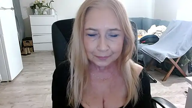 Snapshot of sofia_xkiss chatting on 01/23/25, 07:54 sofia xkiss online show from 01/23/25, 07:54