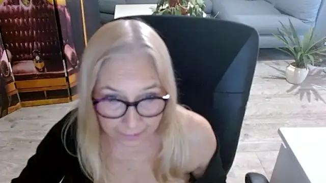 sofia xkiss online show from 02/01/26, 03:10