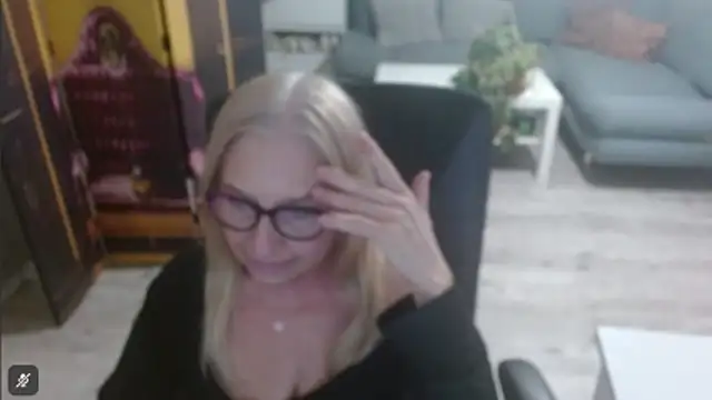 sofia xkiss online show from 02/04/26, 03:07