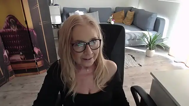 sofia xkiss online show from 03/19/26, 02:54