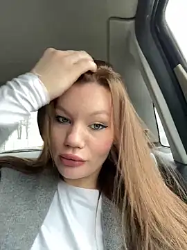 justmila online show from 12/12/24, 11:18