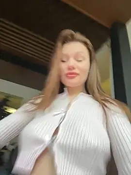 justmila online show from 01/10/25, 11:22