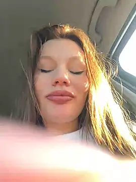 justmila online show from 02/07/25, 01:43