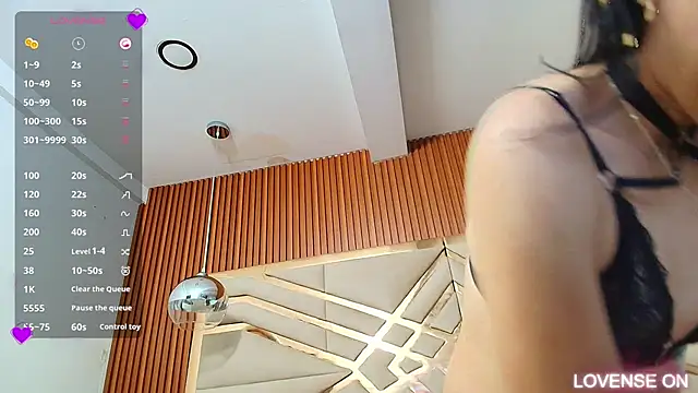 Sluttyandmature online show from 03/08/25, 12:52