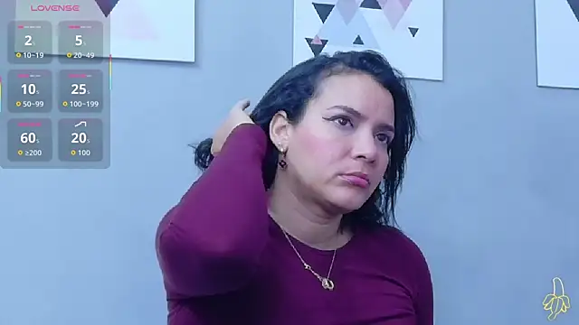Sluttyandmature online show from 05/08/26, 11:59