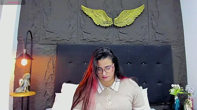 BellaPeers  online show from 04/01/26, 11:55