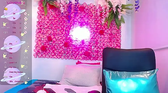 Snapshot of BLONDE_SEXYHOT chatting on 03/22/25, 03:53 BLONDE SEXYHOT online show from 03/22/25, 03:53