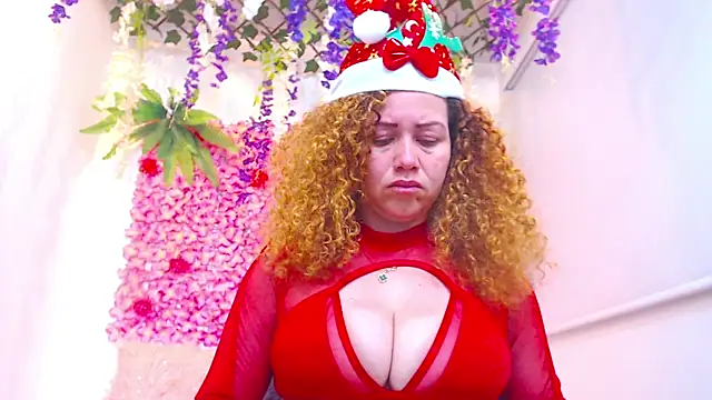 Snapshot of BLONDE_SEXYHOT chatting on 12/03/25, 12:25 BLONDE SEXYHOT online show from 12/03/25, 12:25