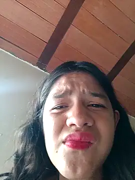 Snapshot of Little_Pau_Dirty chatting on 02/17/26, 07:31 Little Pau Dirty online show from 02/17/26, 07:31