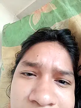 Snapshot of Little_Pau_Dirty chatting on 03/03/26, 08:15 Little Pau Dirty online show from 03/03/26, 08:15