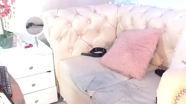 Barbie Fox online show from 07/08/26, 12:37