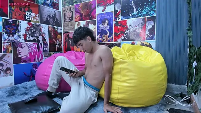 Snapshot of Austin_Cardieff chatting on 01/05/25, 07:39 Austin Cardieff online show from 01/05/25, 07:39