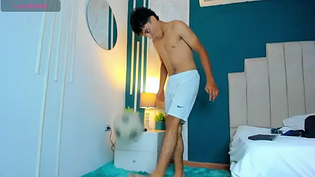 Snapshot of Austin_Cardieff chatting on 01/08/25, 10:27 Austin Cardieff online show from 01/08/25, 10:27