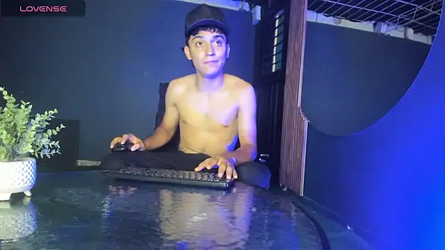 Snapshot of Austin_Cardieff chatting on 02/26/25, 03:42 Austin Cardieff online show from 02/26/25, 03:42