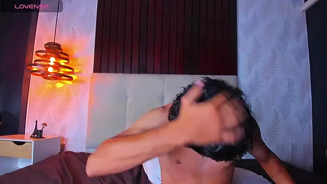 Snapshot of Austin_Cardieff chatting on 03/03/25, 09:33 Austin Cardieff online show from 03/03/25, 09:33