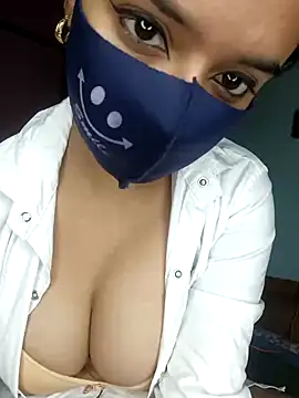 Snapshot of wild_bong_queen chatting on 12/04/24, 05:11 wild bong queen online show from 12/04/24, 05:11