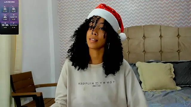 sasha fox00 online show from 12/08/24, 04:50