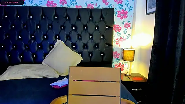 sasha fox00 online show from 12/14/24, 05:14