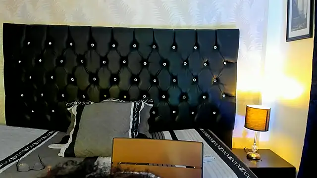 sasha fox00 online show from 01/15/25, 08:48