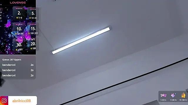 Snapshot of abril_ricci chatting on 12/29/24, 01:38 abril ricci online show from 12/29/24, 01:38