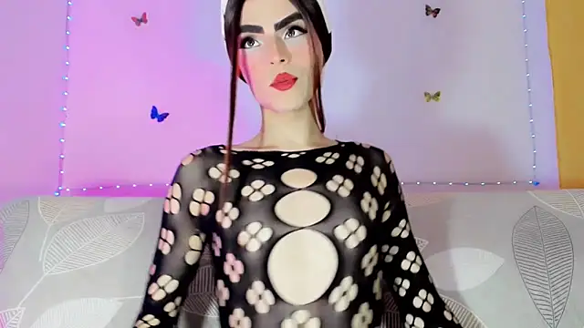 Snapshot of TatiGil chatting on 05/19/26, 08:04 TatiGil online show from 05/19/26, 08:04