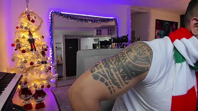 Snapshot of aaroncolombia chatting on 12/07/24, 09:17 aaroncolombia online show from 12/07/24, 09:17