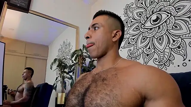 Snapshot of aaroncolombia chatting on 10/06/25, 11:07 aaroncolombia online show from 10/06/25, 11:07