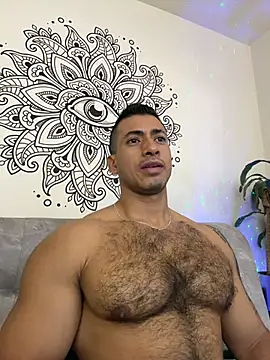 Snapshot of aaroncolombia chatting on 11/07/25, 12:05 aaroncolombia online show from 11/07/25, 12:05