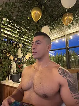 aaroncolombia online show from 04/08/26, 11:27