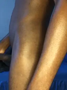 Snapshot of kinglorad chatting on 11/07/25, 01:55 kinglorad online show from 11/07/25, 01:55