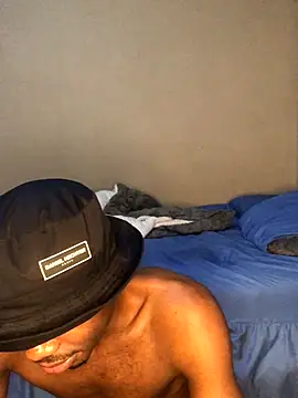 Snapshot of kinglorad chatting on 12/01/25, 11:32 kinglorad online show from 12/01/25, 11:32