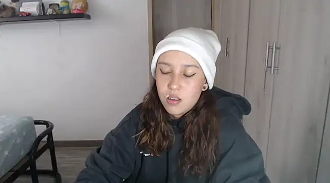 Skarlet Adams28 online show from 01/09/25, 10:20