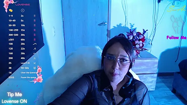 Skarlet Adams28 online show from 09/10/25, 08:42