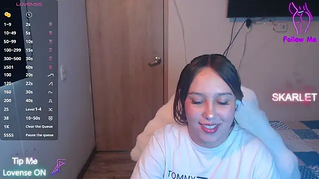 Skarlet Adams28 online show from 10/23/25, 08:40