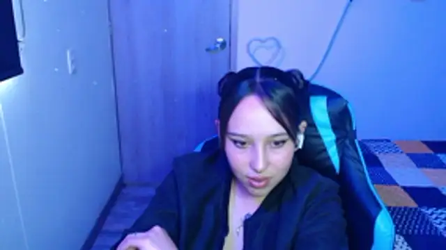 Skarlet Adams28 online show from 03/10/26, 07:30