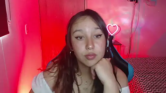 Skarlet Adams28 online show from 03/26/26, 08:36