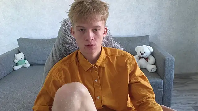 Snapshot of sweetserenity5 chatting on 09/18/25, 05:31 sweetserenity5 online show from 09/18/25, 05:31