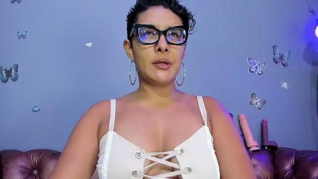 Snapshot of Kaira_mosse chatting on 10/15/25, 10:15 Kaira mosse online show from 10/15/25, 10:15