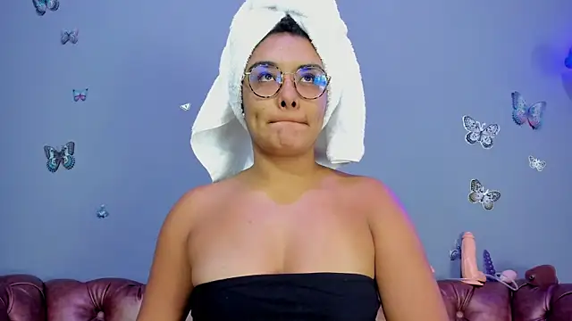 Snapshot of Kaira_mosse chatting on 11/29/25, 11:24 Kaira mosse online show from 11/29/25, 11:24