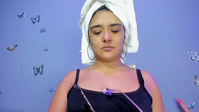 Snapshot of Kaira_mosse chatting on 12/05/25, 11:41 Kaira mosse online show from 12/05/25, 11:41