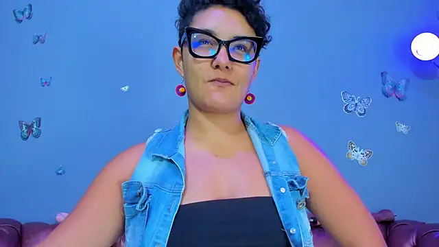 Kaira mosse online show from 01/16/26, 11:47