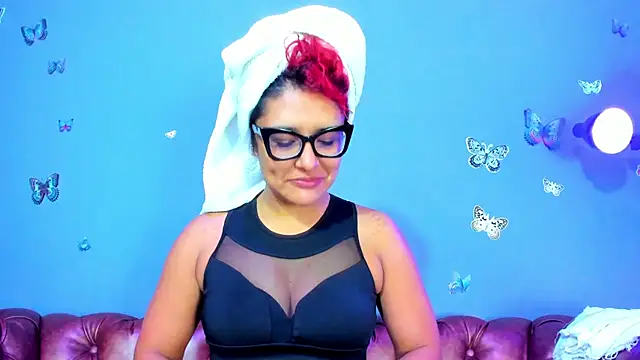 Snapshot of Kaira_mosse chatting on 05/22/26, 12:00 Kaira mosse online show from 05/22/26, 12:00