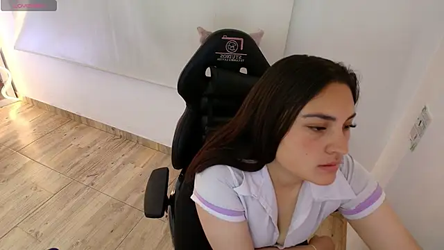 Brendda tay online show from 11/22/25, 04:11